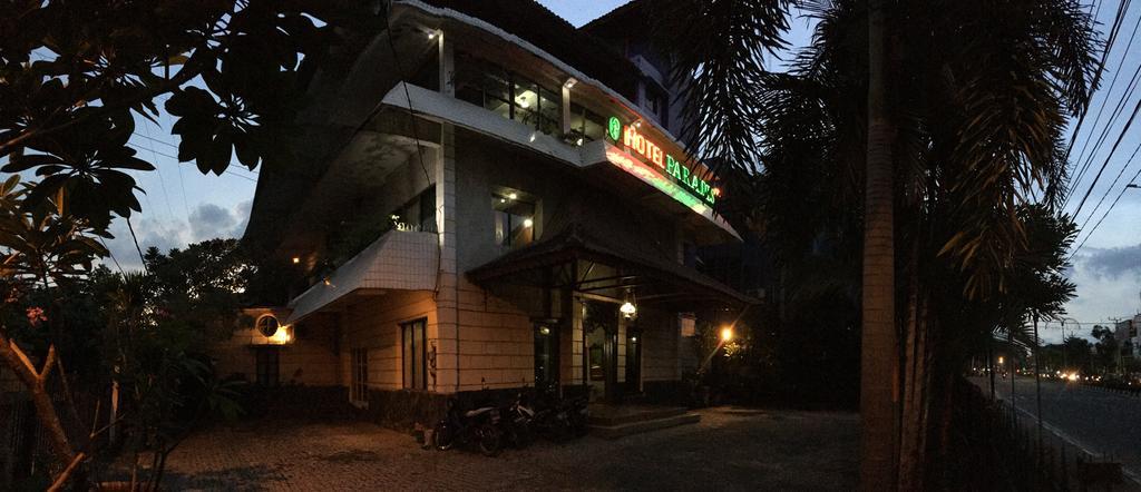 Le Paradis Hotel Palembang Exterior foto
